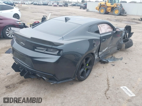 2016 Chevrolet Camaro 2SS with VIN 1G1FH1R71G0170640, listed as a IAAI auction lot 41590479 with 55,066 mi miles and . Bid and sale history available at DreamBid. Image 4.
