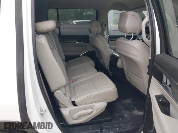 2024 Jeep Wagoneer Series II with VIN 1C4SJUBP8RS126826, listed as a IAAI auction lot 41945554 with 39,031 mi miles and . Bid and sale history available at DreamBid. Image 8.