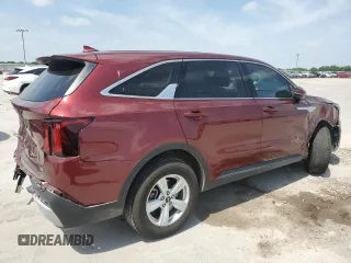2024 Kia Sorento LX z VIN 5XYRG4JC9RG307967, wystawiony jako Copart lot #53749435 z przebiegiem 21 522 mil mil oraz Szkoda całkowita • Salvage title. Historia ofert i sprzedaży dostępna na DreamBid. Obrazek 3.