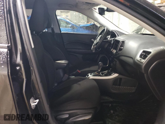 2019 Jeep Compass Sport with VIN 3C4NJDAB0KT802788, listed as a Copart auction lot 39840144 with 121,229 mi miles and Salvage title. Bid and sale history available at DreamBid. Image 7.