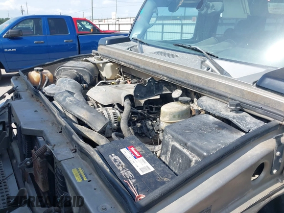 2004 Hummer H2 z VIN 5GRGN23U34H105809, wystawiony jako IAAI lot #42456055 z przebiegiem Nie podano mil oraz . Historia ofert i sprzedaży dostępna na DreamBid. Obrazek 10.