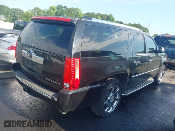 2009 Cadillac Escalade ESV с VIN 1GYFK26279R270175, выставлен на аукционе IAAI как лот 42349456 с пробегом 189 172 миль миль и . История ставок и продаж доступна на DreamBid. Изображение 4.