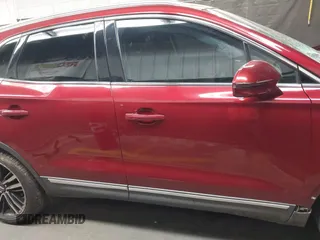 2017 Lincoln MKC Reserve with VIN 5LMTJ3DH7HUL34809, listed as a IAAI auction lot 41980642 with 89,247 mi miles and . Bid and sale history available at DreamBid. Image 14.