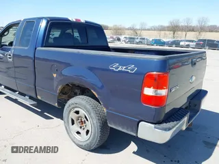 2006 Ford F-150 XLT with VIN 1FTPX14506NA41570, listed as a IAAI auction lot 41963266 with 151,380 mi miles. Bid and sale history available at carsss.com. Image 12.
