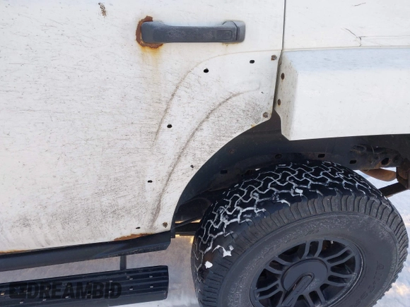 2006 Hummer H3 with VIN 5GTDN136168216855, listed as a IAAI auction lot 41327580 with 244,321 mi miles and . Bid and sale history available at DreamBid. Image 6.