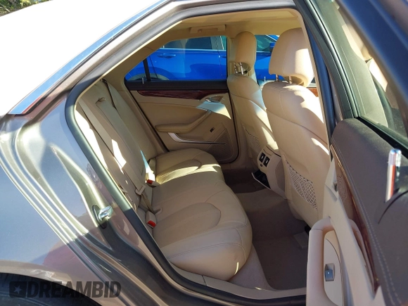 2012 Cadillac CTS Luxury z VIN 1G6DF5E58C0142041, wystawiony jako IAAI lot #42235864 z przebiegiem 59 697 mil mil oraz . Historia ofert i sprzedaży dostępna na DreamBid. Obrazek 8.