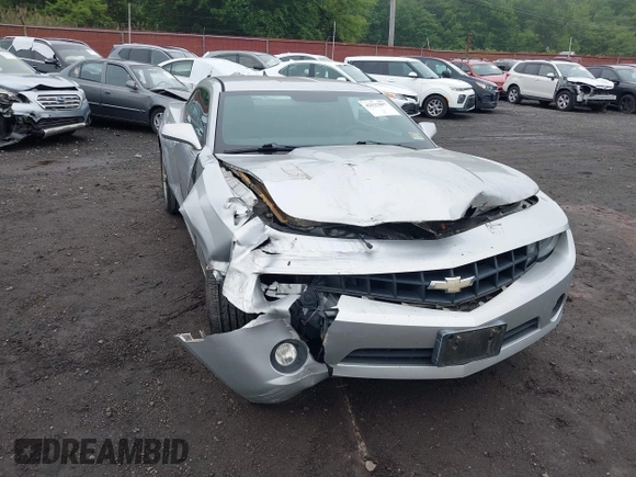 2011 Chevrolet Camaro 1LT with VIN 2G1FB1ED8B9208084, listed as a IAAI auction lot 42523897 with 112,894 mi miles and . Bid and sale history available at DreamBid. Image 17.