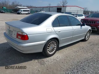 2001 BMW 5 Series 540i z VIN WBADN63441GM71899, wystawiony jako IAAI lot #41776546 z przebiegiem 190 956 mil mil oraz . Historia ofert i sprzedaży dostępna na DreamBid. Obrazek 4.