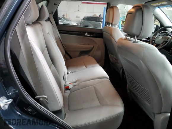 2011 Kia Sorento LX with VIN 5XYKTCA14BG002288, listed as a Copart auction lot 87329844 with 137,858 mi miles and Salvage Title. Bid and sale history available at carsss.com. Image 11.