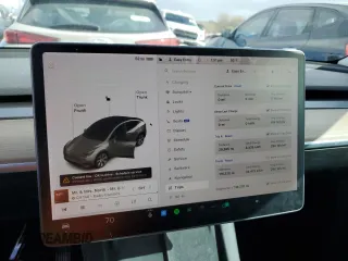2021 Tesla Model Y Long Range with VIN 5YJYGAEE4MF200914, listed as a Copart auction lot 46946845 with 116,370 mi miles and Salvage Title. Bid and sale history available at DreamBid. Image 9.
