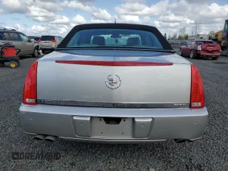 2006 Cadillac DTS 1SC z VIN 1G6KD57Y16U227899, wystawiony jako Copart lot #51848255 z przebiegiem Nie podano mil oraz Szkoda całkowita • Salvage title. Historia ofert i sprzedaży dostępna na DreamBid. Obrazek 6.