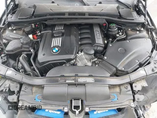 2011 BMW 3 Series 328i z VIN WBAKE5C57BE573107, wystawiony jako IAAI lot #42493695 z przebiegiem 103 608 mil mil oraz . Historia ofert i sprzedaży dostępna na DreamBid. Obrazek 10.