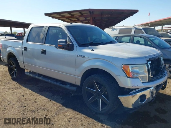 2014 Ford F-150 XL with VIN 1FTFW1CF5EKF26442, listed as a IAAI auction lot 41484912 with 195,263 mi miles. Bid and sale history available at carsss.com. Image 1.
