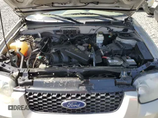 2005 Ford Escape Limited with VIN 1FMCU94145KC80456, listed as a Copart auction lot 59661175 with 197,575 mi miles and Clean title. Bid and sale history available at DreamBid. Image 12.
