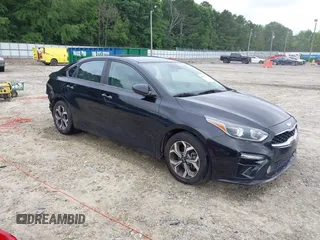 2019 Kia Forte LXS z VIN 3KPF24ADXKE020778, wystawiony jako IAAI lot #42458574 z przebiegiem 102 872 mil mil oraz . Historia ofert i sprzedaży dostępna na DreamBid. Obrazek 1.