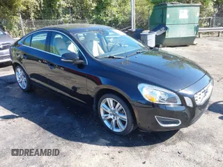 2012 Volvo S60 T6 with VIN YV1902FH4C2112612, listed as a IAAI auction lot 41972206 with 109,210 mi miles. Bid and sale history available at carsss.com. Image 1.
