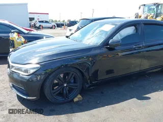 2017 BMW 7 Series 750i with VIN WBA7F0C37HGM22205, listed as a IAAI auction lot 40033800 with 70,581 mi miles. Bid and sale history available at carsss.com. Image 6.