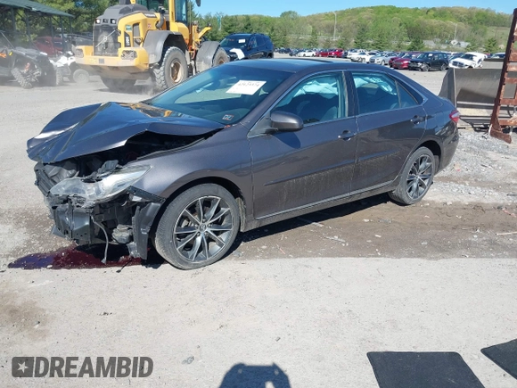 2017 Toyota Camry XLE z VIN 4T1BF1FK6HU307775, wystawiony jako IAAI lot #42123374 z przebiegiem 53 183 mil mil oraz . Historia ofert i sprzedaży dostępna na DreamBid. Obrazek 18.