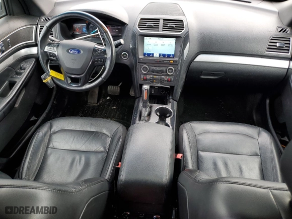 2017 Ford Explorer XLT with VIN 1FM5K8D85HGD00873, listed as a Copart auction lot 49946465 with 101,158 mi miles and Salvage Title. Bid and sale history available at carsss.com. Image 8.