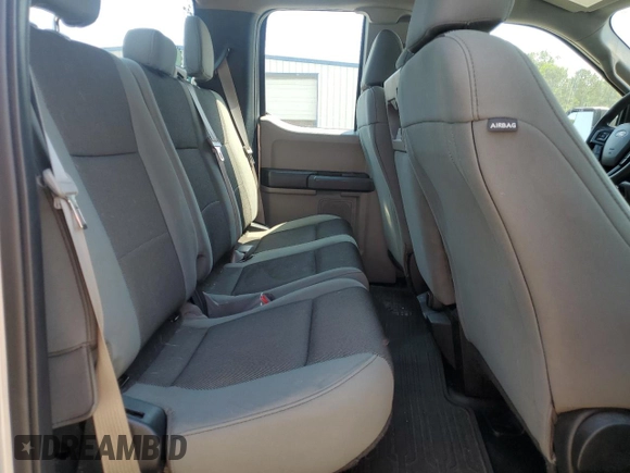 2017 Ford F-150 XL z VIN 1FTEX1EP3HFC41282, wystawiony jako Copart lot #53606825 z przebiegiem 104 246 mil mil oraz Szkoda całkowita • Salvage title. Historia ofert i sprzedaży dostępna na DreamBid. Obrazek 10.