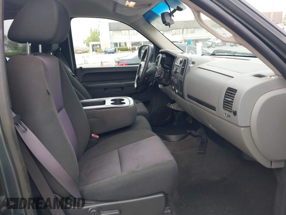 2011 Chevrolet Silverado 1500 LS with VIN 1GCRCREA8BZ418082, listed as a IAAI auction lot 42171399 with 112,019 mi miles and . Bid and sale history available at DreamBid. Image 5.