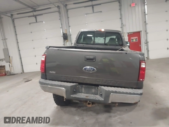 2008 Ford Super Duty F-250 SRW XL with VIN 1FTSX21R08EA75602, listed as a IAAI auction lot 41209751 with 138,517 mi miles. Bid and sale history available at carsss.com. Image 16.