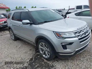 2019 Ford Explorer Limited z VIN 1FM5K7F88KGB12704, wystawiony jako IAAI lot #42414855 z przebiegiem 99 793 mil mil oraz . Historia ofert i sprzedaży dostępna na DreamBid. Obrazek 1.