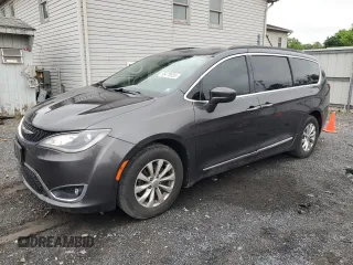 2017 Chrysler Pacifica Touring L z VIN 2C4RC1BG8HR832668, wystawiony jako Copart lot #55476505 z przebiegiem 86 537 mil mil oraz Szkoda całkowita • Salvage title. Historia ofert i sprzedaży dostępna na DreamBid. Obrazek 1.