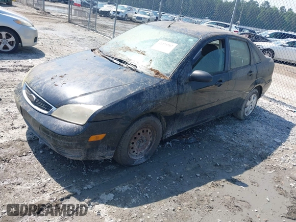 2006 Ford Focus S z VIN 1FAFP34N26W126644, wystawiony jako IAAI lot #42273767 z przebiegiem 245 497 mil mil oraz . Historia ofert i sprzedaży dostępna na DreamBid. Obrazek 2.
