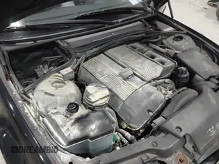 2004 BMW 3 Series 325xi with VIN WBAEP33464PF04602, listed as a IAAI auction lot 41634556 with 92,408 mi miles. Bid and sale history available at carsss.com. Image 6.