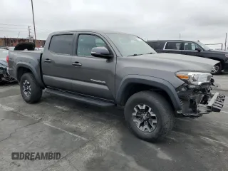 2018 Toyota Tacoma SR5 z VIN 3TMAZ5CN1JM073441, wystawiony jako Copart lot #59153555 z przebiegiem 31 383 mil mil oraz Szkoda całkowita • Salvage title. Historia ofert i sprzedaży dostępna na DreamBid. Obrazek 4.