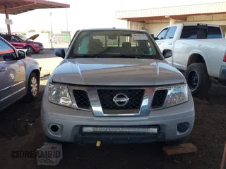 2015 Nissan Frontier SV z VIN 1N6AD0CW8FN737531, wystawiony jako IAAI lot #40278710 z przebiegiem 136 517 mil mil oraz . Historia ofert i sprzedaży dostępna na DreamBid. Obrazek 12.