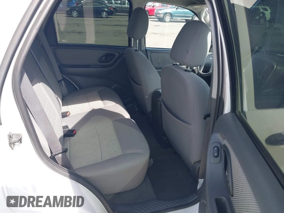 2006 Ford Escape Hybrid with VIN 1FMYU96H96KD56271, listed as a IAAI auction lot 41981621 with 156,825 mi miles and . Bid and sale history available at DreamBid. Image 8.