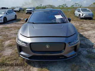 2024 Jaguar I-PACE R-Dynamic HSE with VIN SADHM2S12R1634818, listed as a IAAI auction lot 40531501 with 1 mi miles. Bid and sale history available at carsss.com. Image 6.