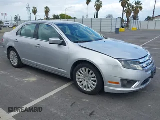 2010 Ford Fusion Hybrid with VIN 3FADP0L37AR261099, listed as a IAAI auction lot 41903543 with 160,070 mi miles. Bid and sale history available at carsss.com. Image 1.