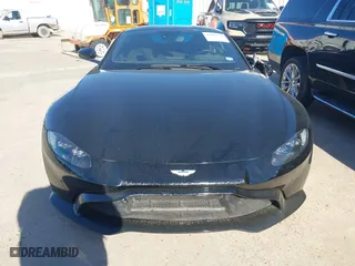 2019 Aston Martin Vantage with VIN SCFSMGAW6KGN01639, listed as a IAAI auction lot 41199331 with 37,462 mi miles. Bid and sale history available at carsss.com. Image 12.