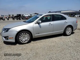 2010 Ford Fusion Hybrid with VIN 3FADP0L30AR394710, listed as a Copart auction lot 60652485 with 114,135 mi miles and Salvage title. Bid and sale history available at DreamBid. Image 1.