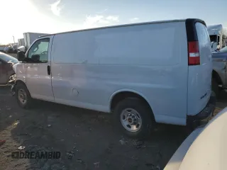2017 GMC Savana Cargo z VIN 1GTZ7GFG4H1212146, wystawiony jako Copart lot #44348245 z przebiegiem 114 140 mil mil oraz Szkody całkowita. Historia ofert i sprzedaży dostępna na DreamBid. Obrazek 2.