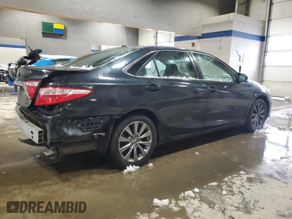 2015 Toyota Camry XLE with VIN 4T1BF1FK6FU492522, listed as a Copart auction lot 41465195 with 145,571 mi miles and Salvage Title. Bid and sale history available at carsss.com. Image 3.