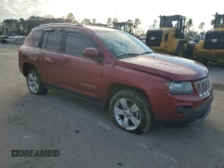 2014 Jeep Compass Latitude with VIN 1C4NJCEA5ED518028, listed as a Copart auction lot 42104075 with 152,313 mi miles and Salvage Title. Bid and sale history available at carsss.com. Image 4.