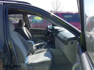 2006 Kia Sorento LX with VIN KNDJC733465634501, listed as a IAAI auction lot 41796833 with 213,013 mi miles. Bid and sale history available at carsss.com. Image 5.
