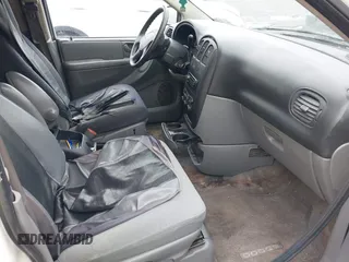 2007 Dodge Grand Caravan SE z VIN 1D4GP24R57B243559, wystawiony jako IAAI lot #42326308 z przebiegiem 151 833 mil mil oraz . Historia ofert i sprzedaży dostępna na DreamBid. Obrazek 5.