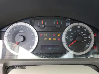 2009 Ford Escape Hybrid z VIN 1FMCU49399KD02275, wystawiony jako Copart lot #55536955 z przebiegiem 50 333 mil mil oraz Szkoda całkowita • Salvage title. Historia ofert i sprzedaży dostępna na DreamBid. Obrazek 9.