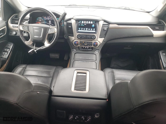 2018 GMC Yukon Denali with VIN 1GKS2CKJ0JR140951, listed as a Copart auction lot 86792724 with 136,781 mi miles and Clean Title. Bid and sale history available at carsss.com. Image 8.
