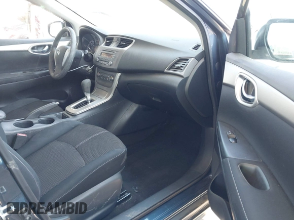 2014 Nissan Sentra SV z VIN 3N1AB7AP0EY289545, wystawiony jako IAAI lot #42731437 z przebiegiem 50 310 mil mil oraz . Historia ofert i sprzedaży dostępna na DreamBid. Obrazek 5.