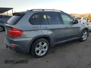 2010 BMW X5 35d with VIN 5UXFF0C59ALJ99824, listed as a Copart auction lot 42263635 with 164,302 mi miles and Clean Title. Bid and sale history available at carsss.com. Image 3.