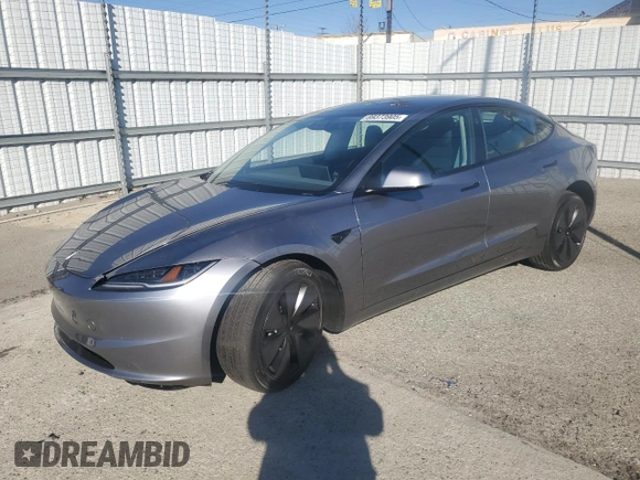 2025 Tesla Model 3 Long Range z VIN 5YJ3E1EA8SF927015, wystawiony jako Copart lot #89373905 z przebiegiem 91 mil mil oraz Szkoda całkowita • Salvage title. Historia ofert i sprzedaży dostępna na DreamBid. Obrazek 1.