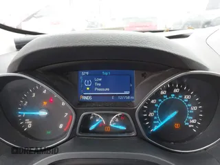 2014 Ford Escape SE с VIN 1FMCU0GX7EUA74953, выставлен на аукционе IAAI как лот 41723326 с пробегом 127 758 миль миль и . История ставок и продаж доступна на DreamBid. Изображение 7.