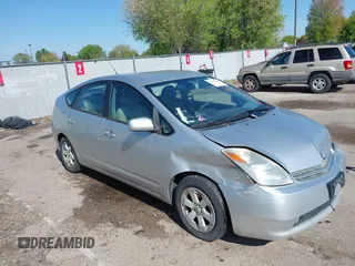 2005 Toyota Prius with VIN JTDKB20UX57054812, listed as a IAAI auction lot 42145700 with 171,163 mi miles. Bid and sale history available at carsss.com. Image 1.