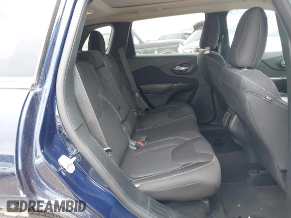 2015 Jeep Cherokee Latitude with VIN 1C4PJLCB8FW506398, listed as a IAAI auction lot 41796516 with 95,204 mi miles and . Bid and sale history available at DreamBid. Image 8.